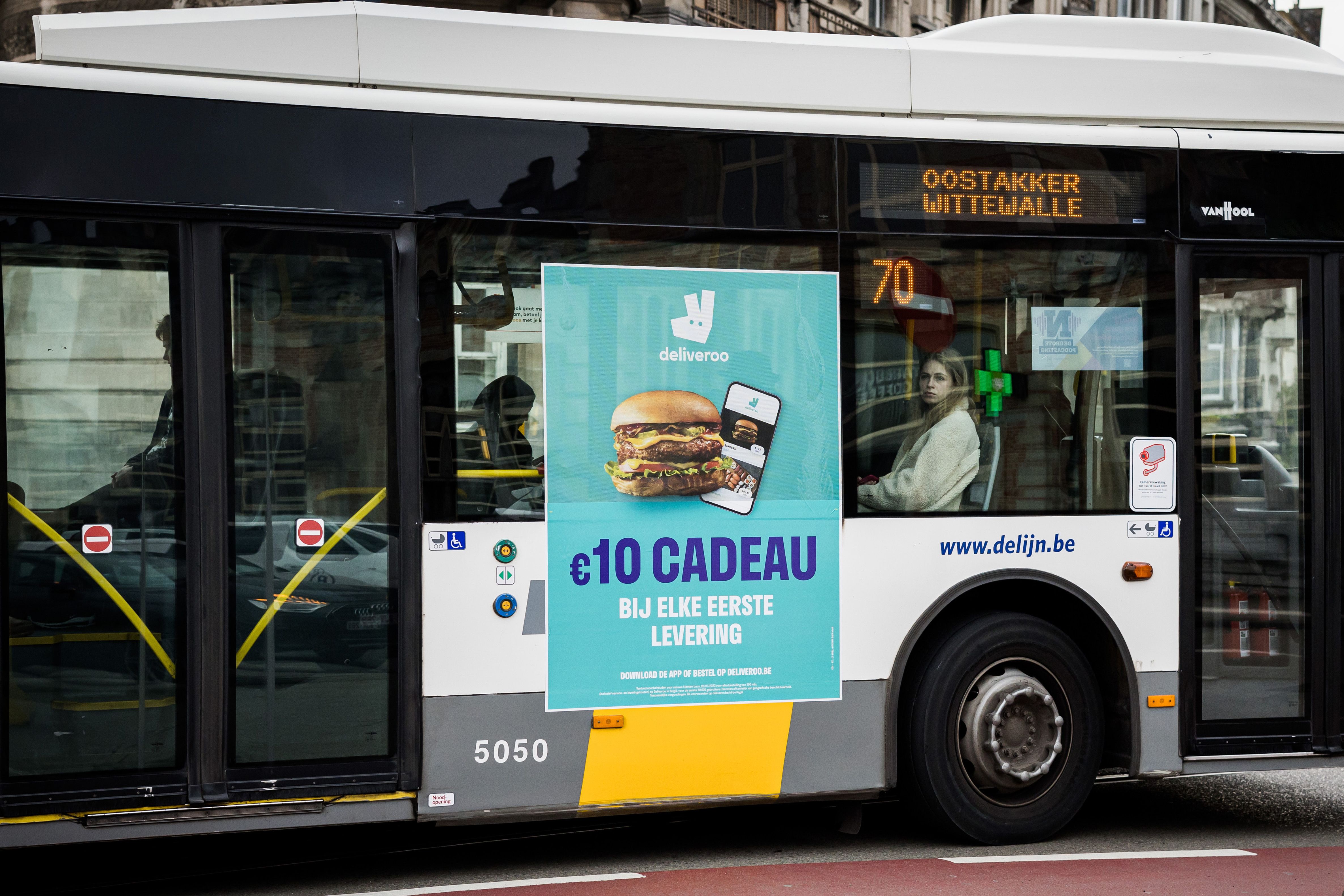 Deliveroo 2m2 tram 16