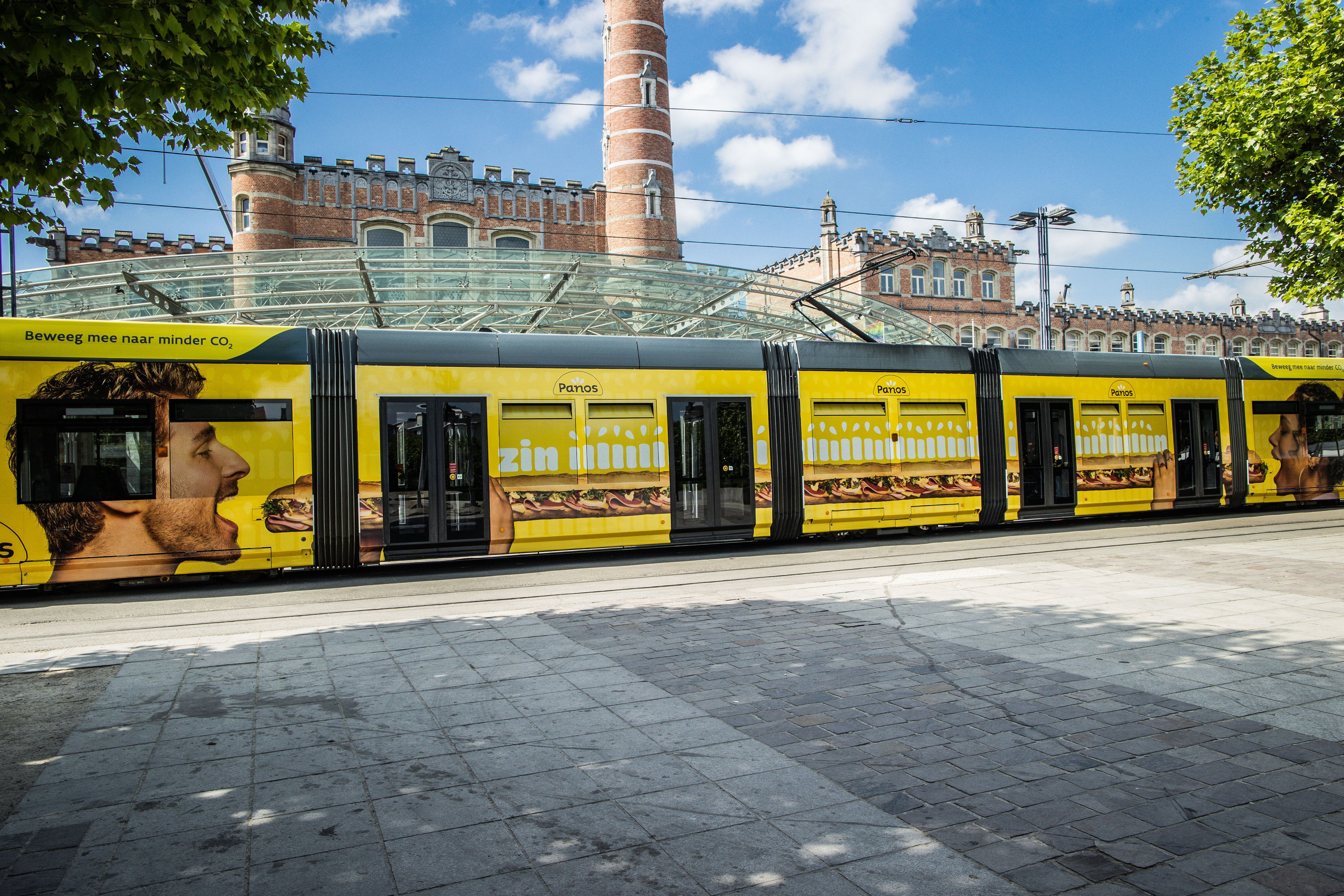 Full wrap tram - Panos