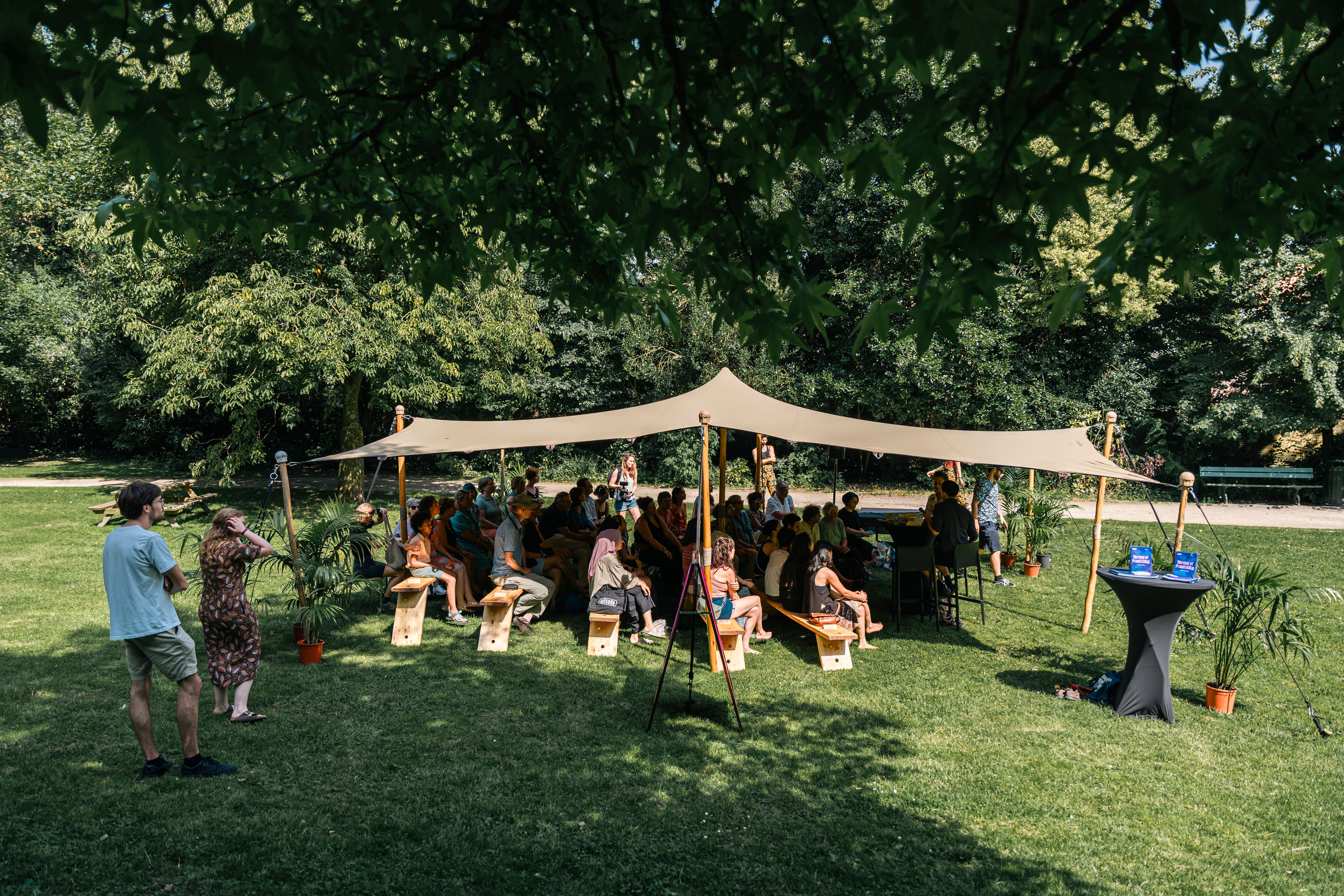 Workshop Firesong for the bees, a tree of clay