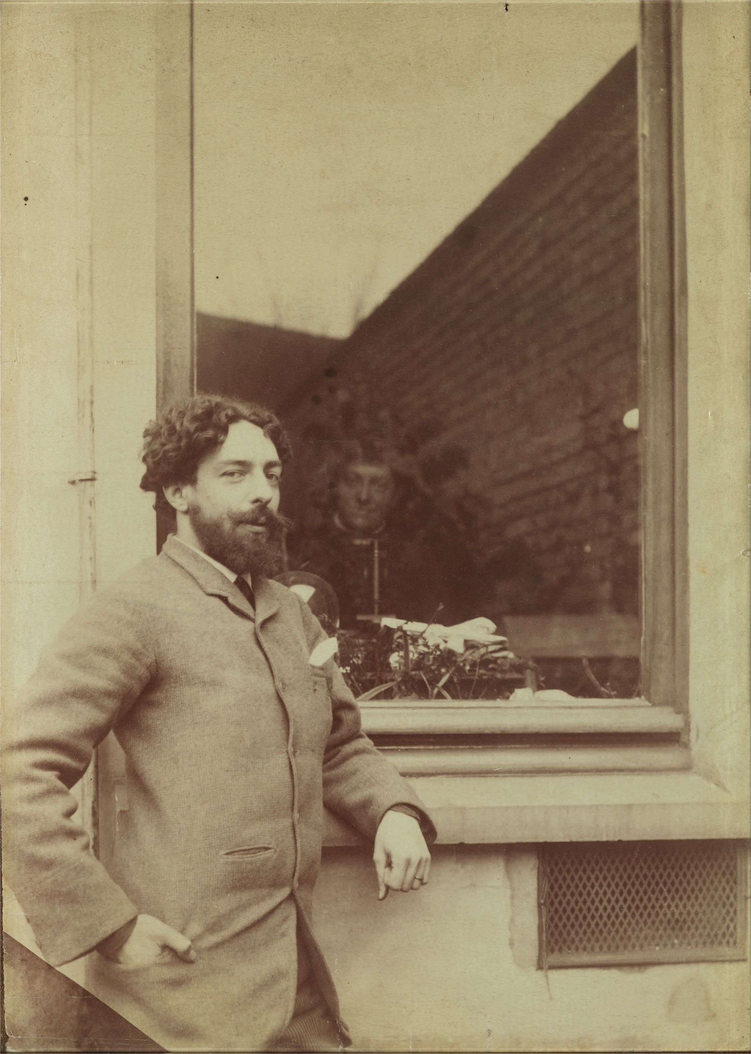 James Ensor voor het huis van de familie Rousseau in Brussel, 1888-1889, collectie Mu.ZEE, inv. BA000209