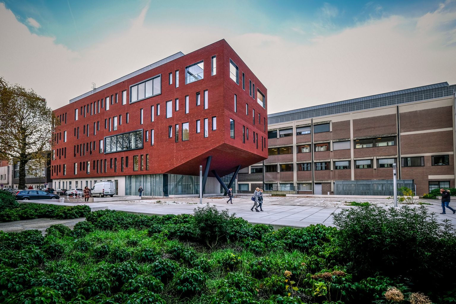 Nieuwbouw wit plein 32055