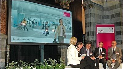 2009_'Reis naar de toekomst': officiële opening van een tentoonstelling over Project Gent Sint-Pieters