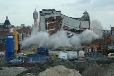 1421826815 detonatie postgebouw 25112007