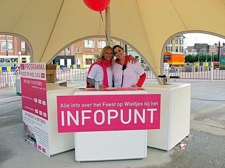 2010_Feest op wieltjes