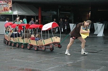 2010_Feest op wieltjes