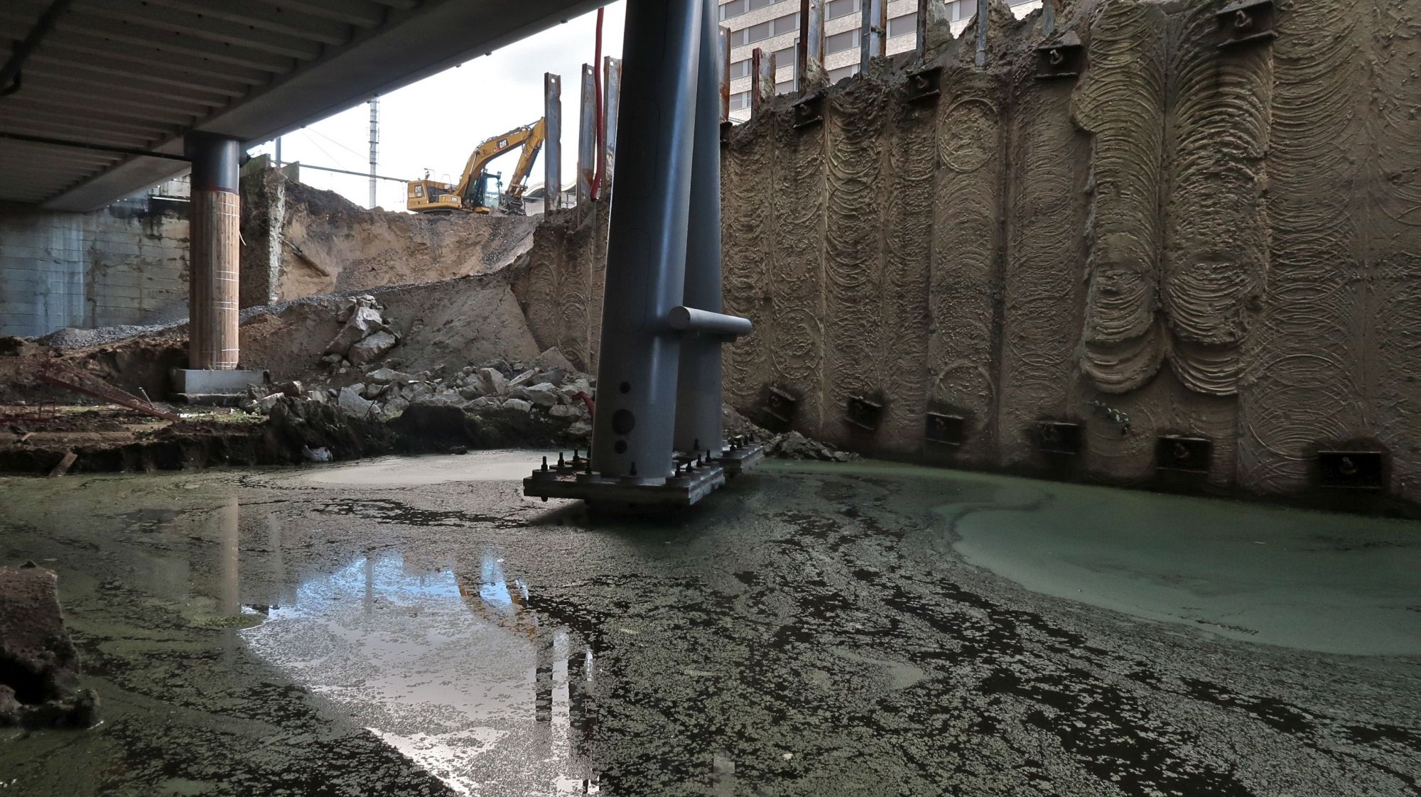 2021_Afbraak sporen en perrons 6-7