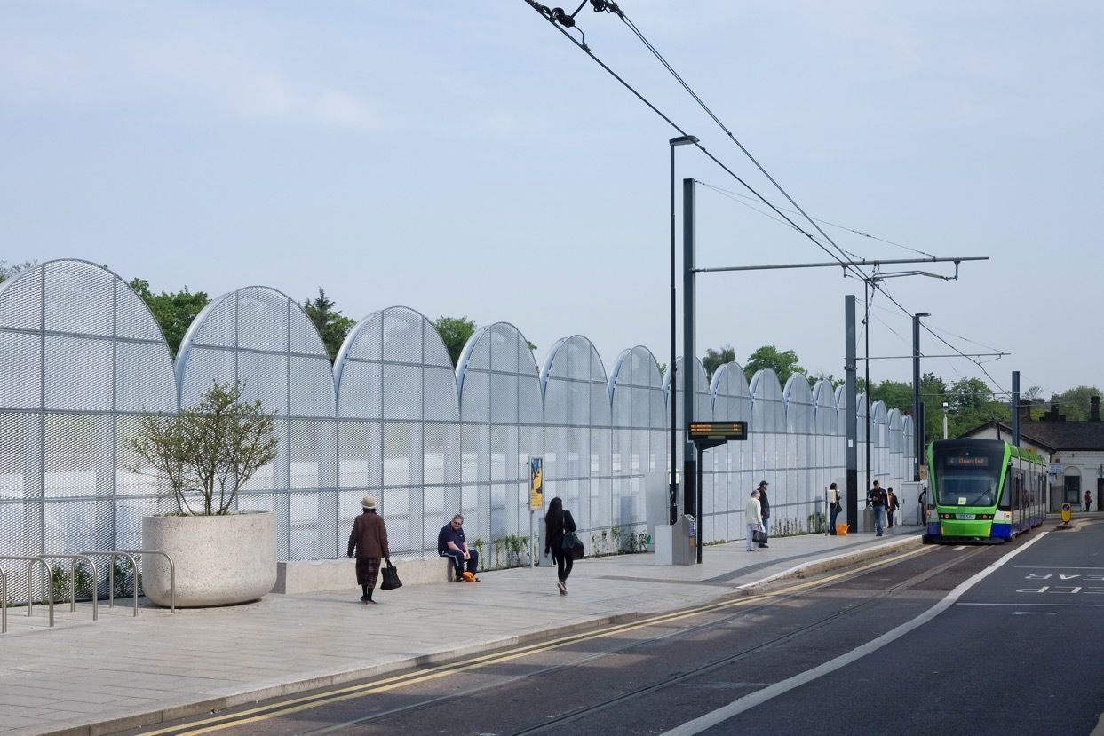 Lezing / Julian Lewis - East, London