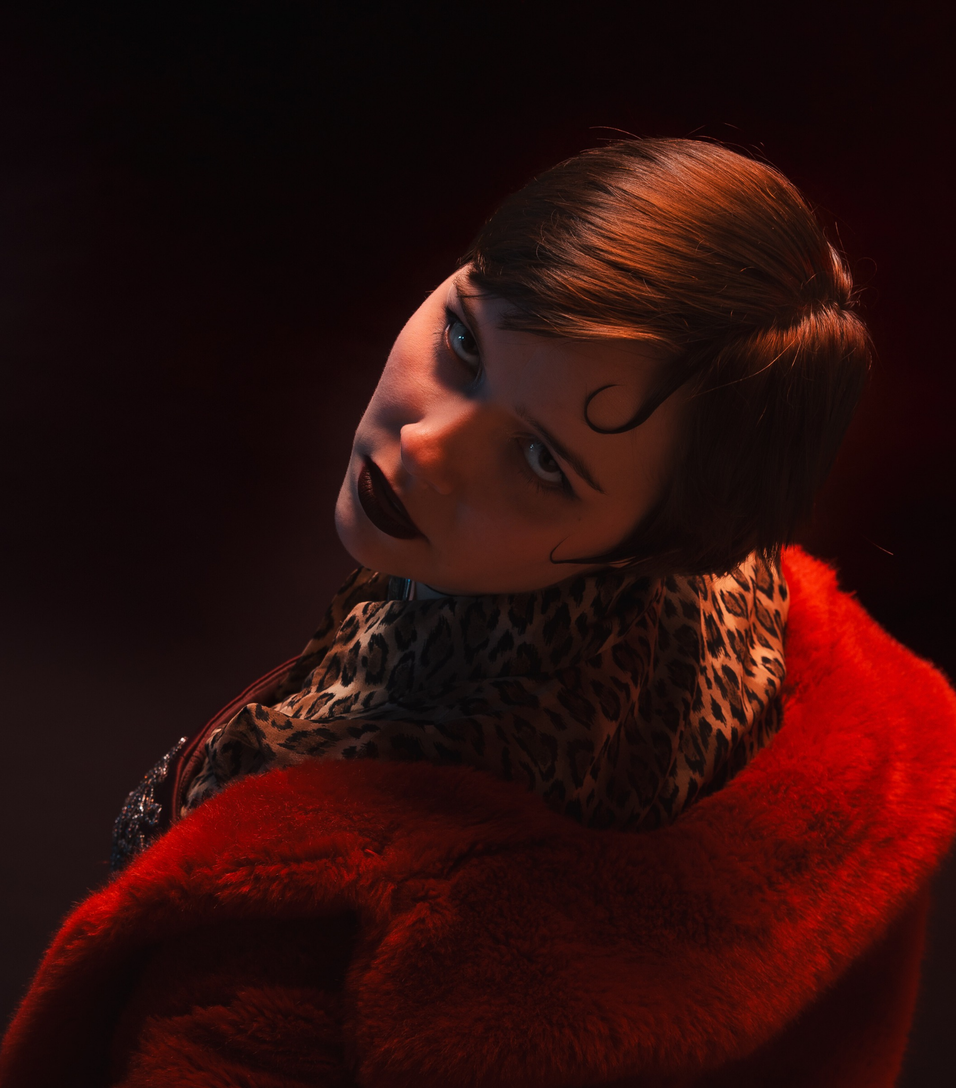 Clemence En Flammes portrait cred Jabjah Prod